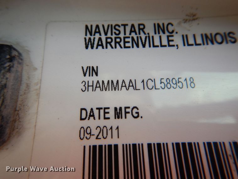 image for item DM3885 2012 International DuraStar 4300  truck cab and chassis