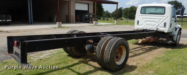 image for item DM3886 2011 International DuraStar 4300  truck cab and chassis