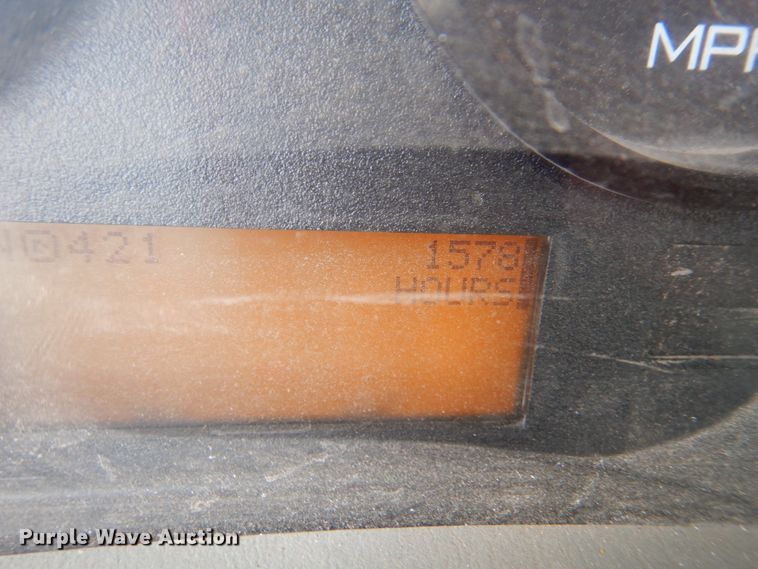 image for item DM3886 2011 International DuraStar 4300  truck cab and chassis