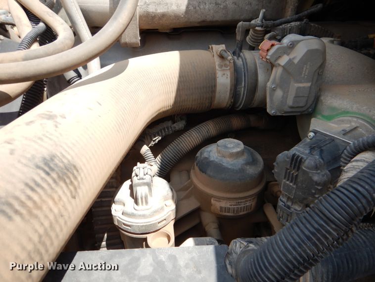 image for item DM3886 2011 International DuraStar 4300  truck cab and chassis