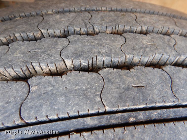 image for item DM3886 2011 International DuraStar 4300  truck cab and chassis