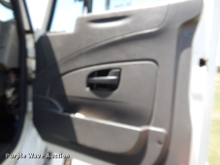 image for item DM3927 2011 International 8600  semi truck