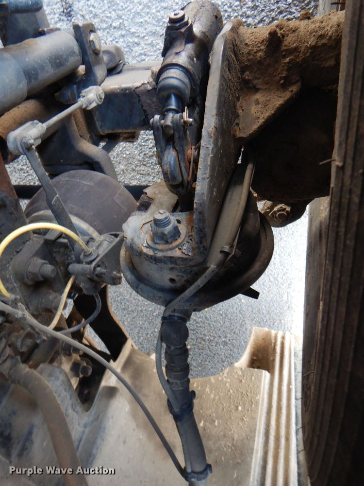 image for item DM3941 2009 Volvo VNL  semi truck