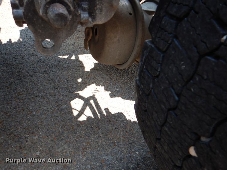 image for item DM3941 2009 Volvo VNL  semi truck