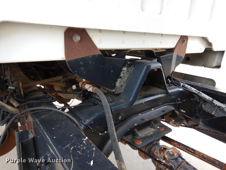 image for item DM6326 1996 Chevrolet Kodiak  propane truck