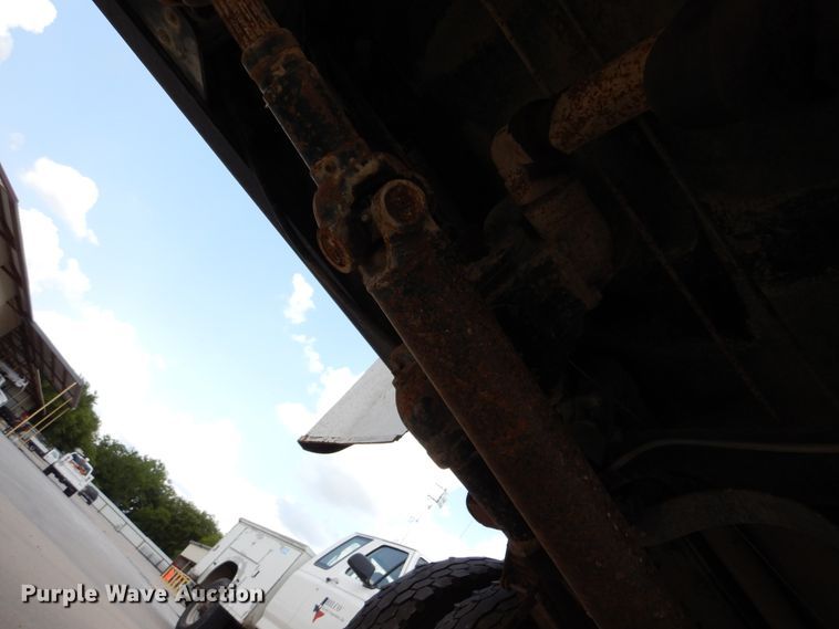 image for item DM6326 1996 Chevrolet Kodiak  propane truck