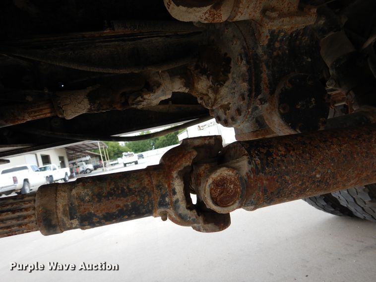 image for item DM6326 1996 Chevrolet Kodiak  propane truck