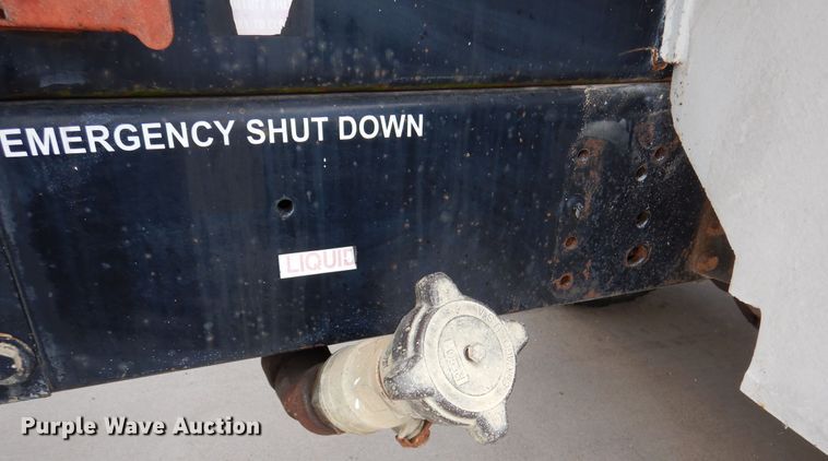 image for item DM6326 1996 Chevrolet Kodiak  propane truck