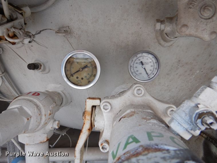 image for item DM6326 1996 Chevrolet Kodiak  propane truck