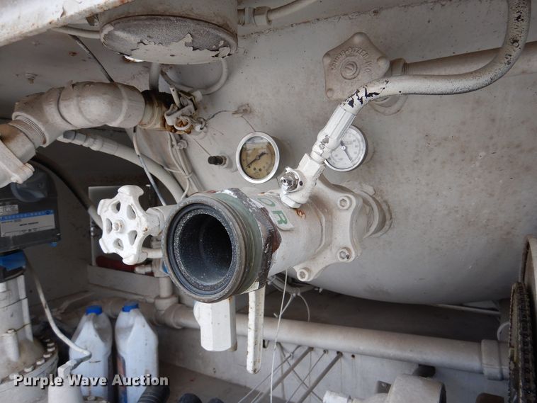 image for item DM6326 1996 Chevrolet Kodiak  propane truck