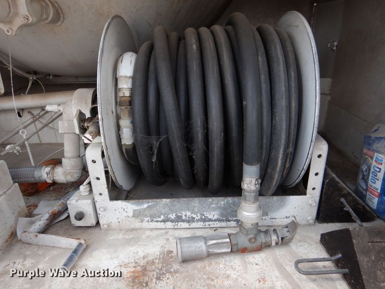 image for item DM6326 1996 Chevrolet Kodiak  propane truck