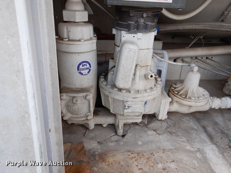 image for item DM6326 1996 Chevrolet Kodiak  propane truck