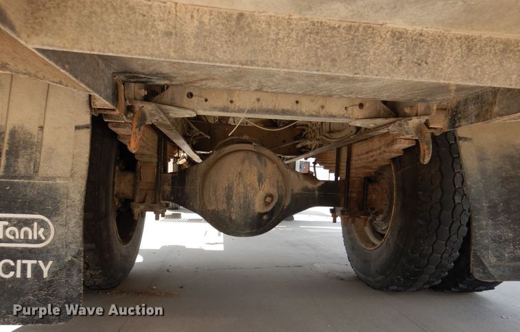 image for item DM6326 1996 Chevrolet Kodiak  propane truck