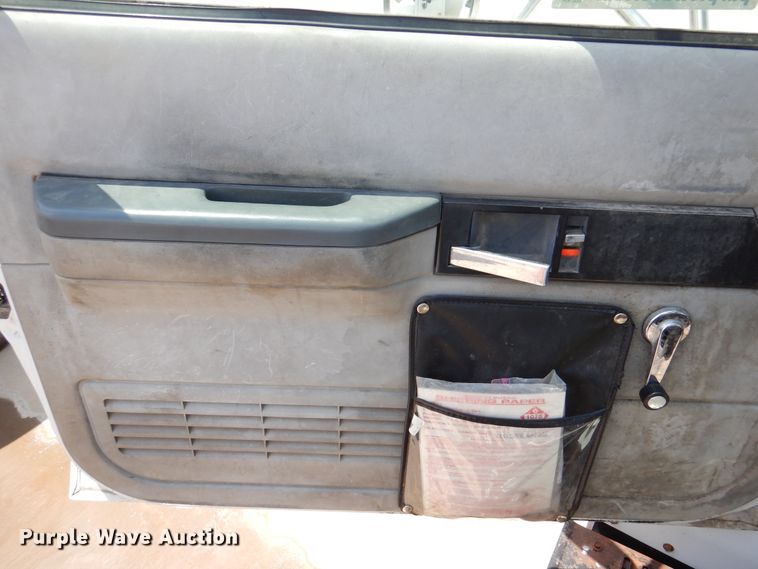 image for item DM6326 1996 Chevrolet Kodiak  propane truck