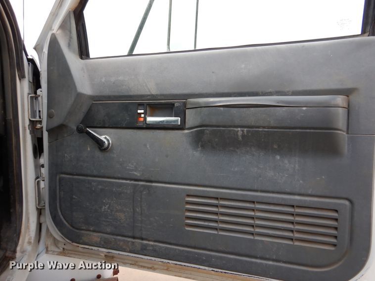 image for item DM6326 1996 Chevrolet Kodiak  propane truck