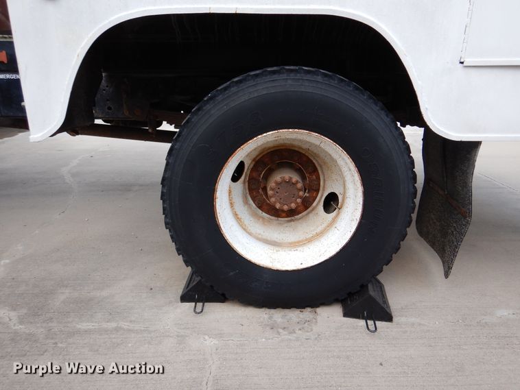 image for item DM6326 1996 Chevrolet Kodiak  propane truck