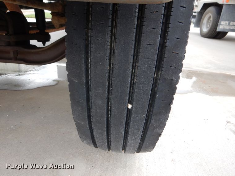 image for item DM6326 1996 Chevrolet Kodiak  propane truck