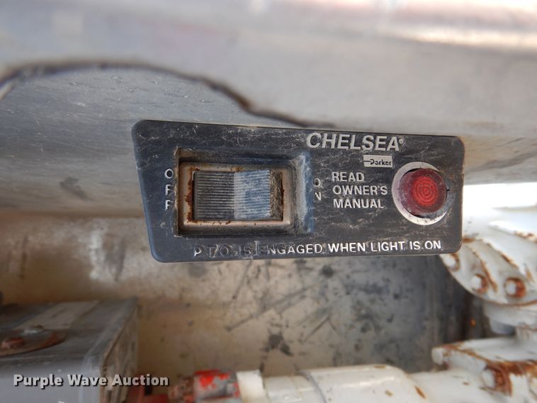 image for item DM6327 2000 Chevrolet C7500  propane truck