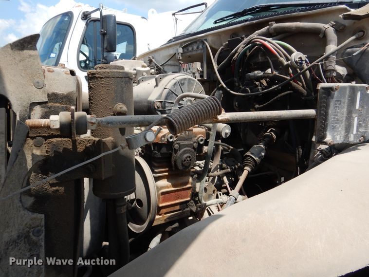 image for item DM6327 2000 Chevrolet C7500  propane truck