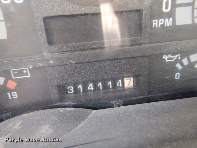 image for item DM6327 2000 Chevrolet C7500  propane truck