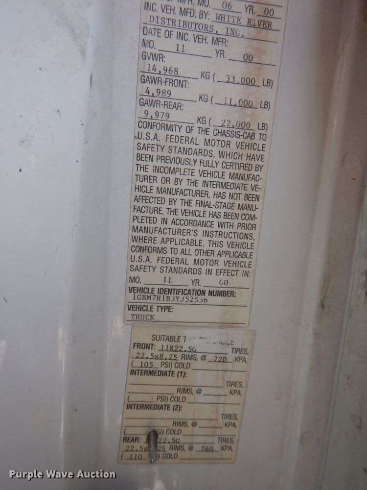 image for item DM6327 2000 Chevrolet C7500  propane truck