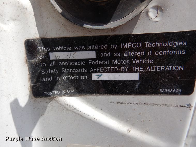 image for item DM6327 2000 Chevrolet C7500  propane truck