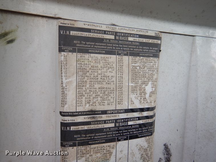 image for item DM6327 2000 Chevrolet C7500  propane truck