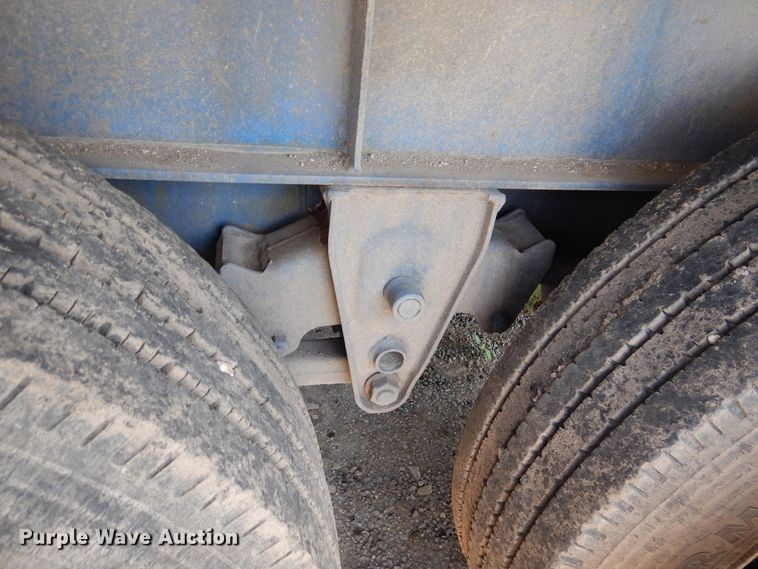 image for item DM6329 1991 Lufkin  flatbed trailer