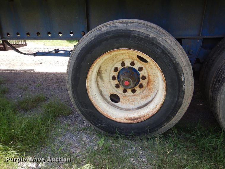 image for item DM6329 1991 Lufkin  flatbed trailer