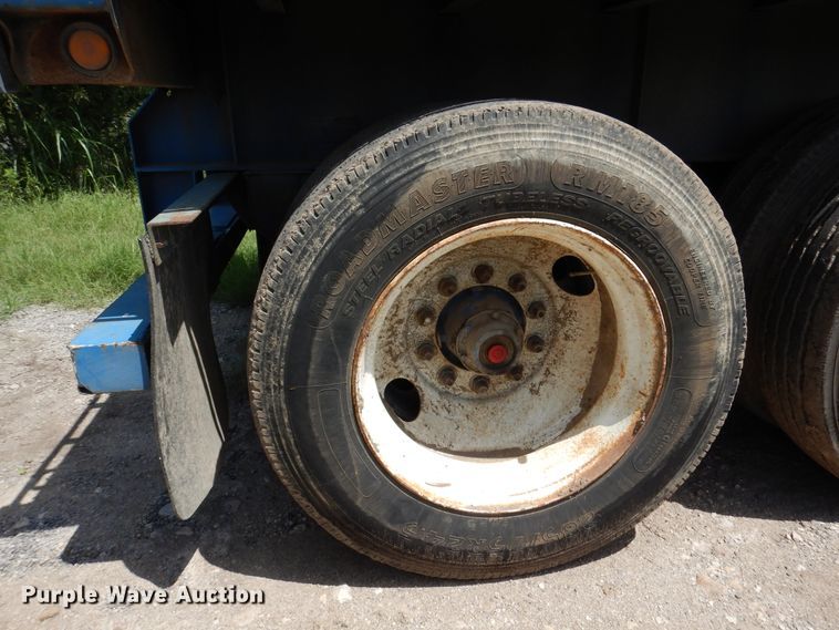 image for item DM6329 1991 Lufkin  flatbed trailer