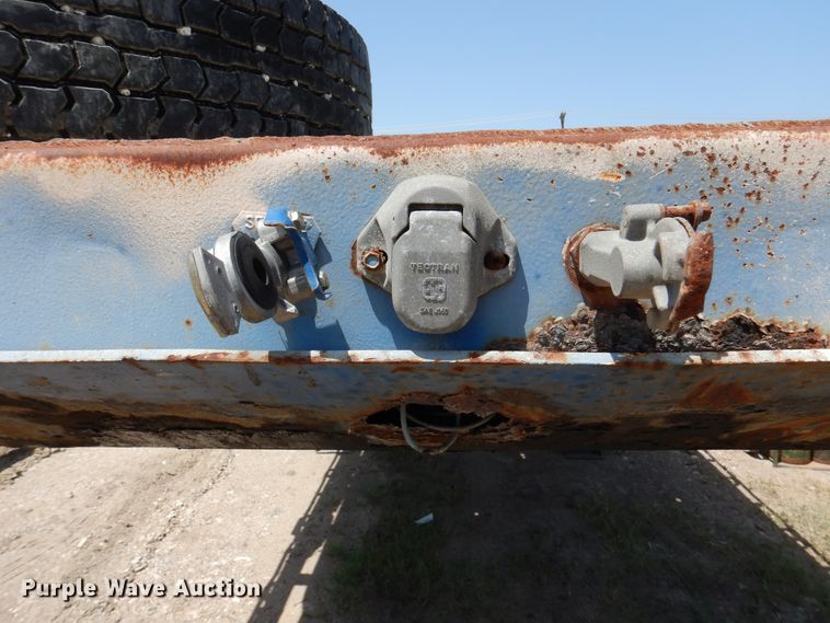 image for item DM6329 1991 Lufkin  flatbed trailer