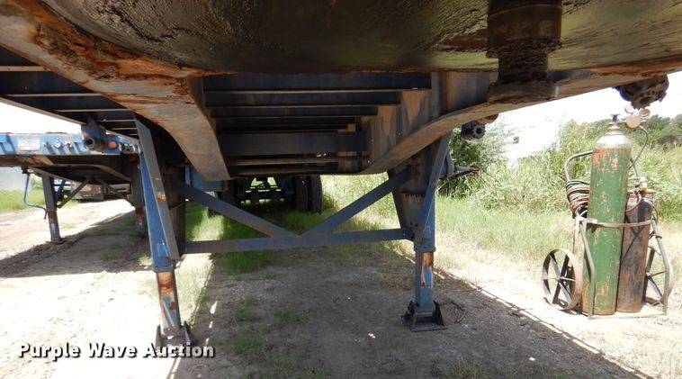 image for item DM6329 1991 Lufkin  flatbed trailer