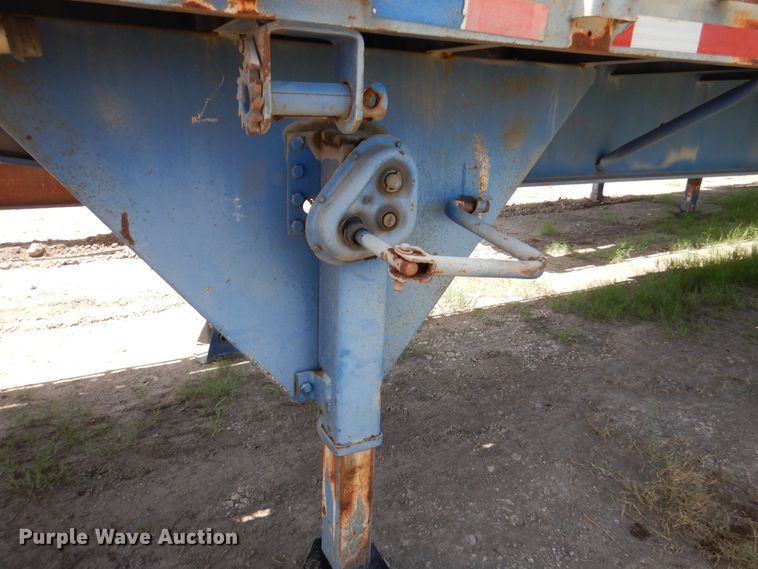 image for item DM6329 1991 Lufkin  flatbed trailer