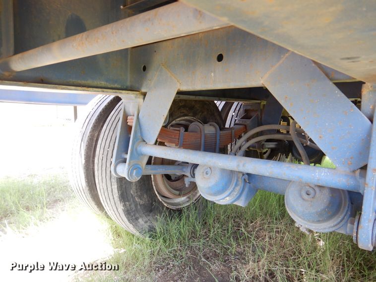image for item DM6329 1991 Lufkin  flatbed trailer