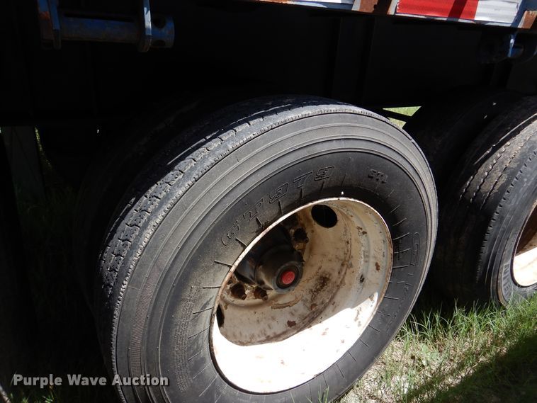 image for item DM6329 1991 Lufkin  flatbed trailer