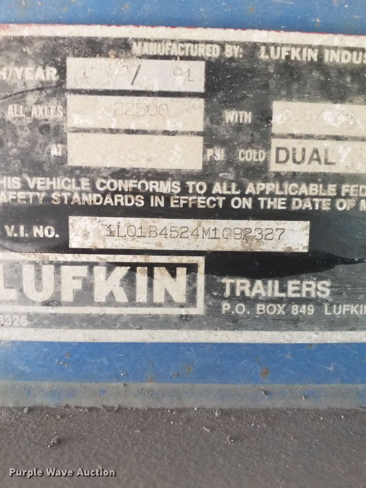 image for item DM6329 1991 Lufkin  flatbed trailer