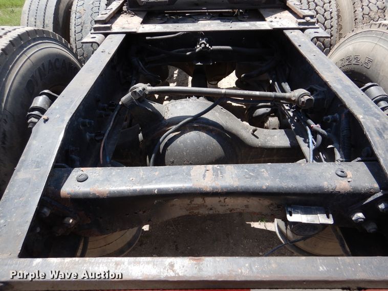 image for item DM6330 2008 Freightliner Classic 120  semi truck