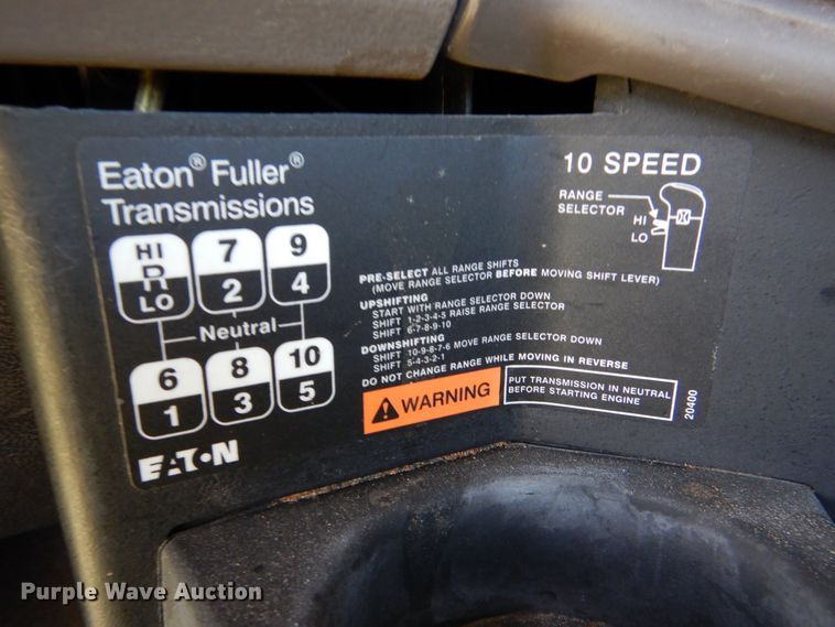 image for item DM6330 2008 Freightliner Classic 120  semi truck