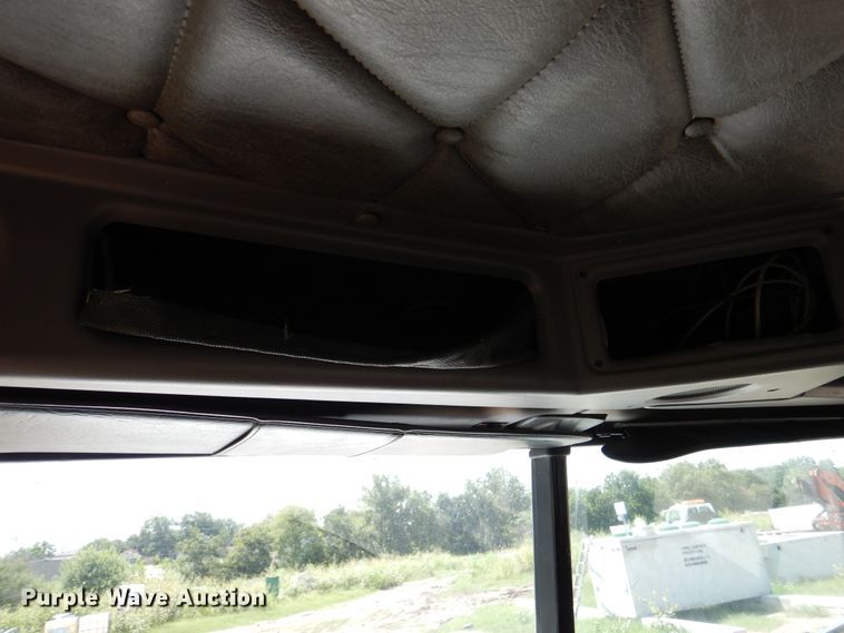 image for item DM6330 2008 Freightliner Classic 120  semi truck