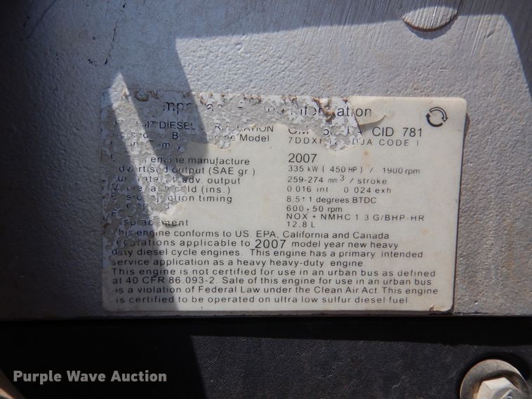 image for item DM6330 2008 Freightliner Classic 120  semi truck