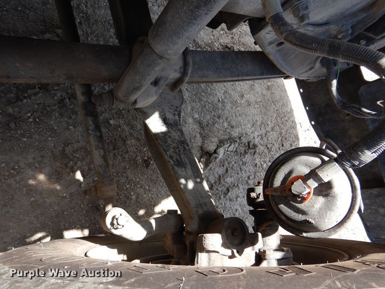 image for item DM6330 2008 Freightliner Classic 120  semi truck