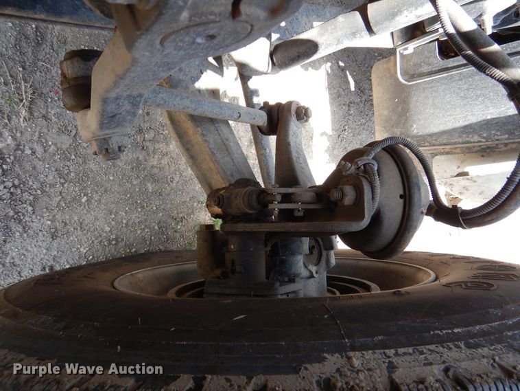 image for item DM6330 2008 Freightliner Classic 120  semi truck