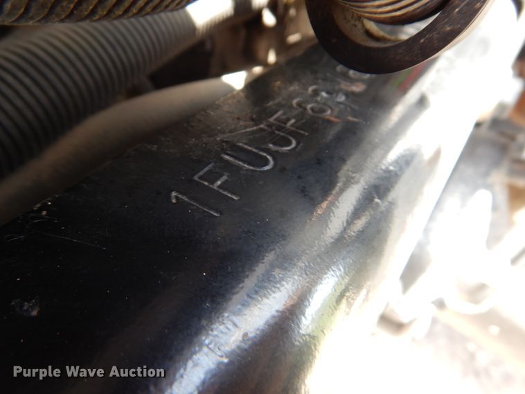 image for item DM6330 2008 Freightliner Classic 120  semi truck