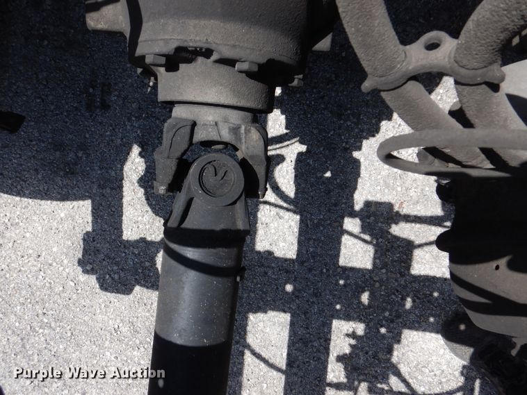 image for item DM6333 2005 International DuraStar 4300  truck cab and chassis