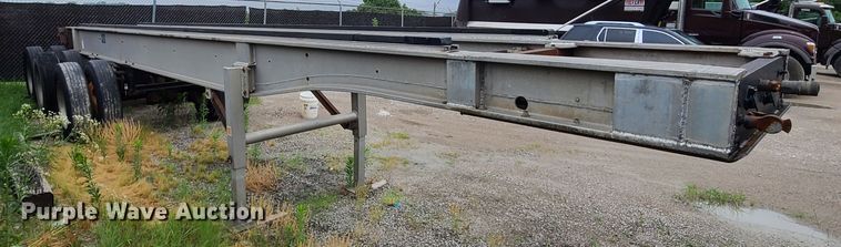 image for item DM8735 2005 Vantage  end dump trailer chasis