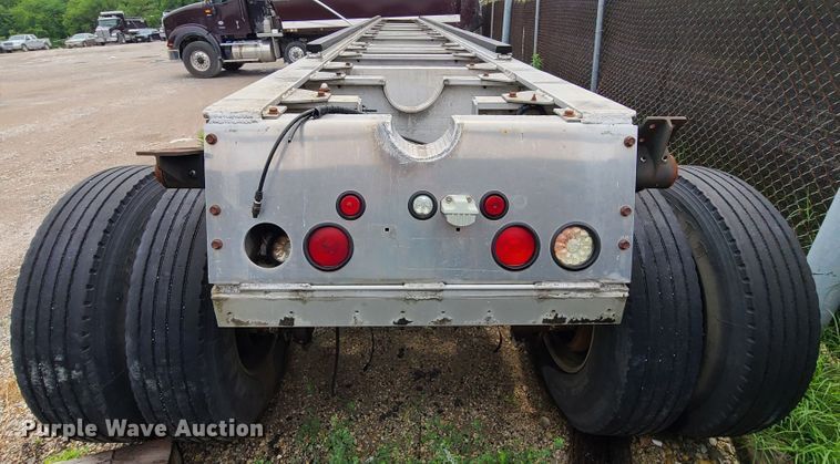 image for item DM8735 2005 Vantage  end dump trailer chasis