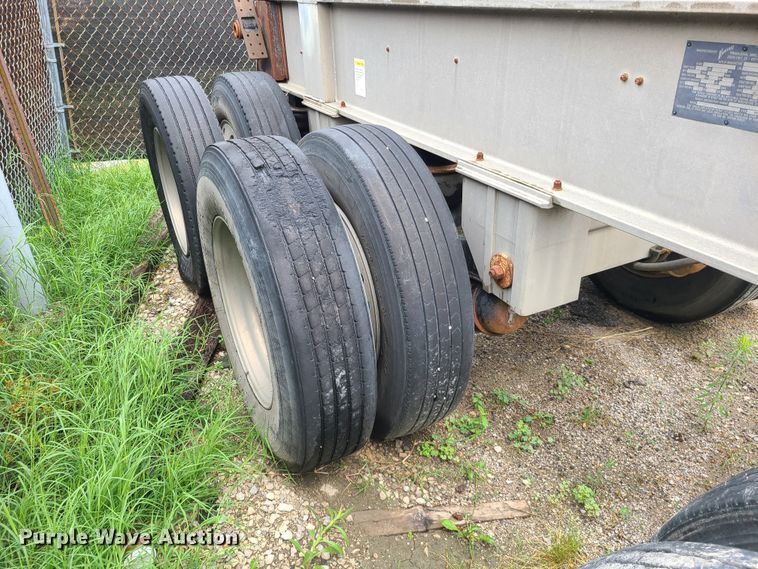 image for item DM8735 2005 Vantage  end dump trailer chasis