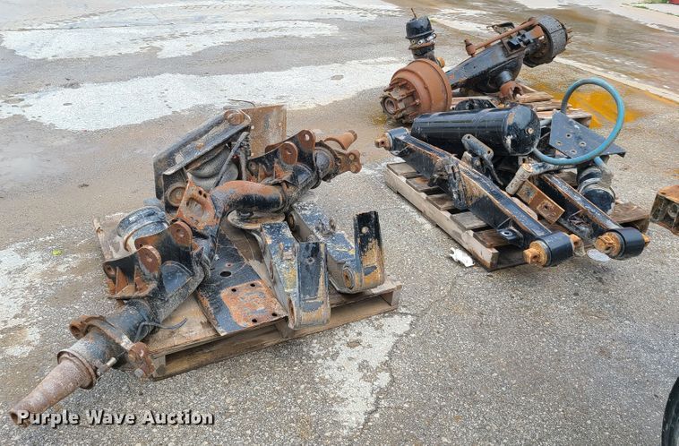 image for item DM8736 2006 Kenworth  truck cab and chassis