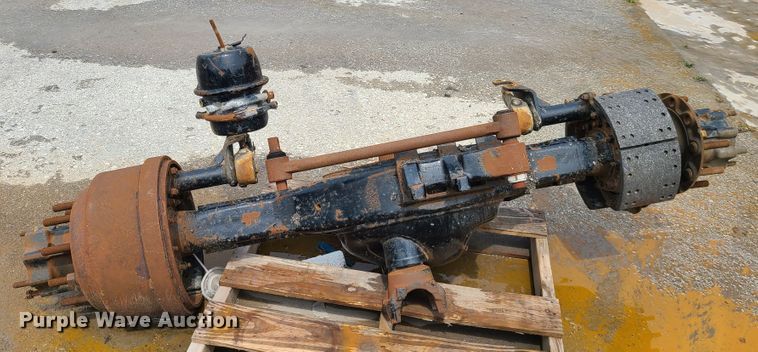 image for item DM8736 2006 Kenworth  truck cab and chassis