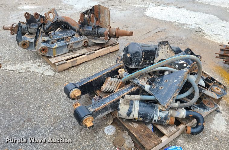 image for item DM8736 2006 Kenworth  truck cab and chassis